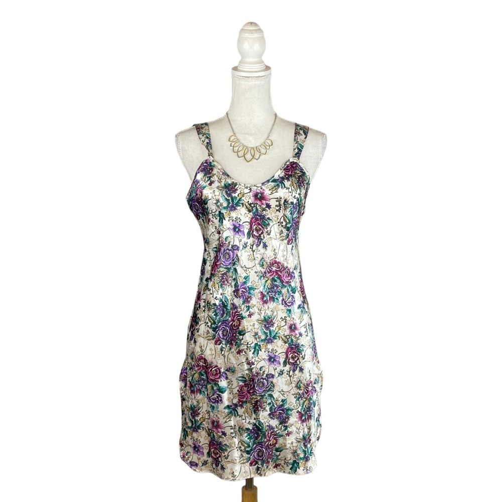 Vintage Addonna Purple Teal Floral Print Slip Rounded Neck Sits High On Thigh - Picture 7 of 7